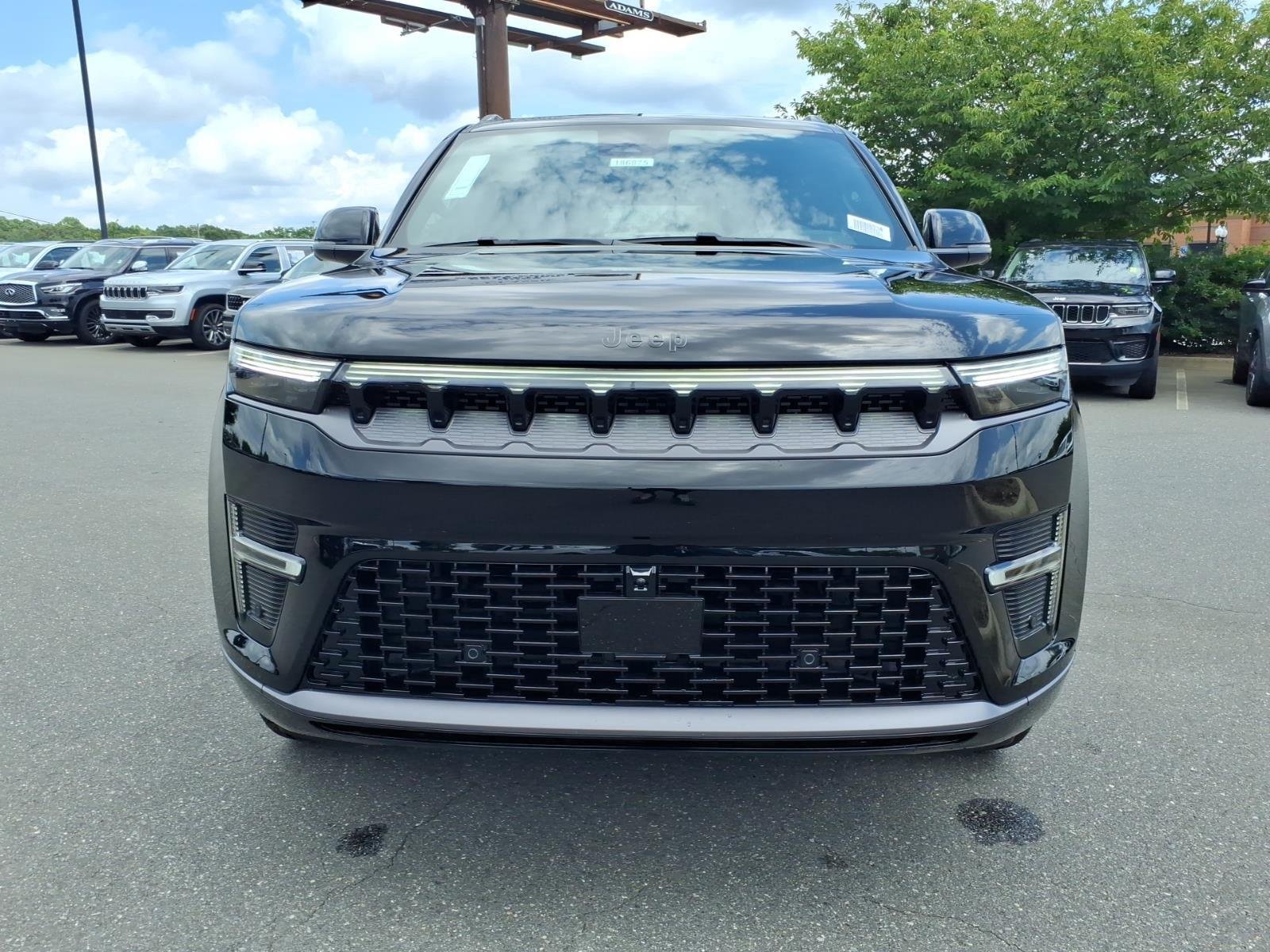 New 2026 High Gloss Black Exterior Paint Jeep Summit Obsidian image 16