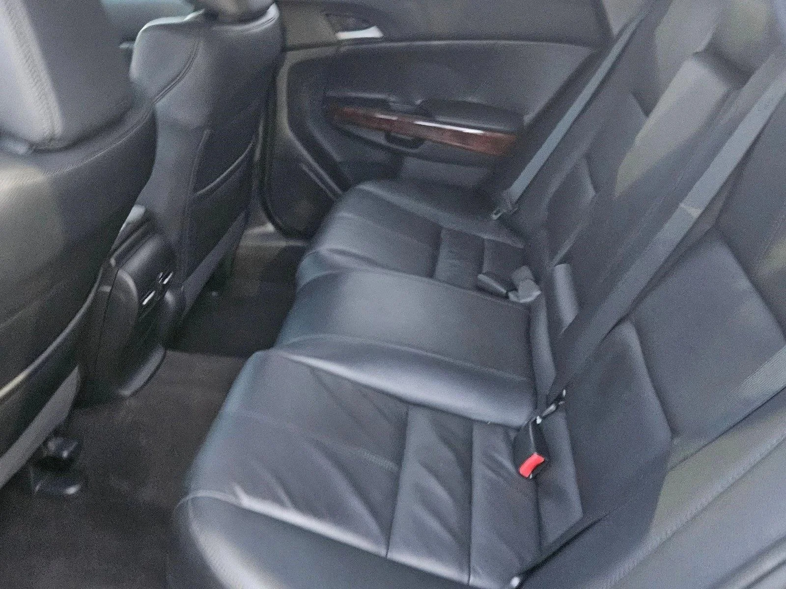 Used 2011 Black Honda EX-L image 20