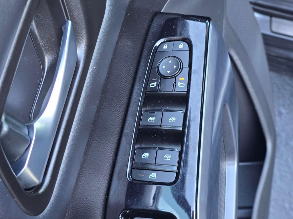 Used 2023 Gun Metallic Nissan SL image 15