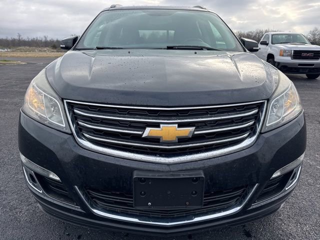 Used 2015 Chevrolet Traverse 1LT with VIN 1GNKRGKD3FJ153537 for sale in Defiance, OH