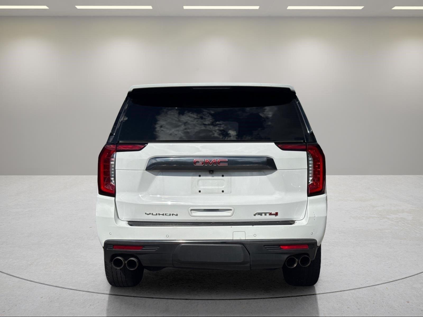 Used 2024 Summit White GMC AT4 image 4