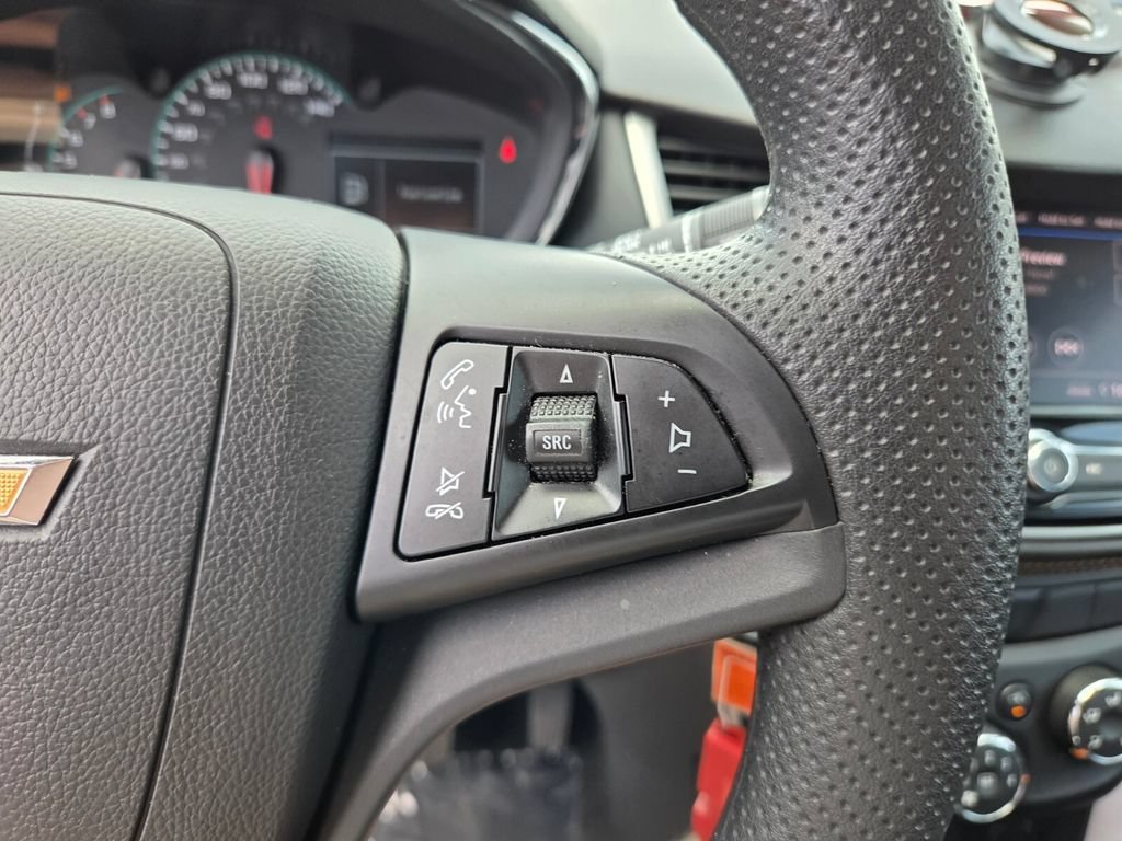 2022 Chevrolet Trax LS - Photo 28
