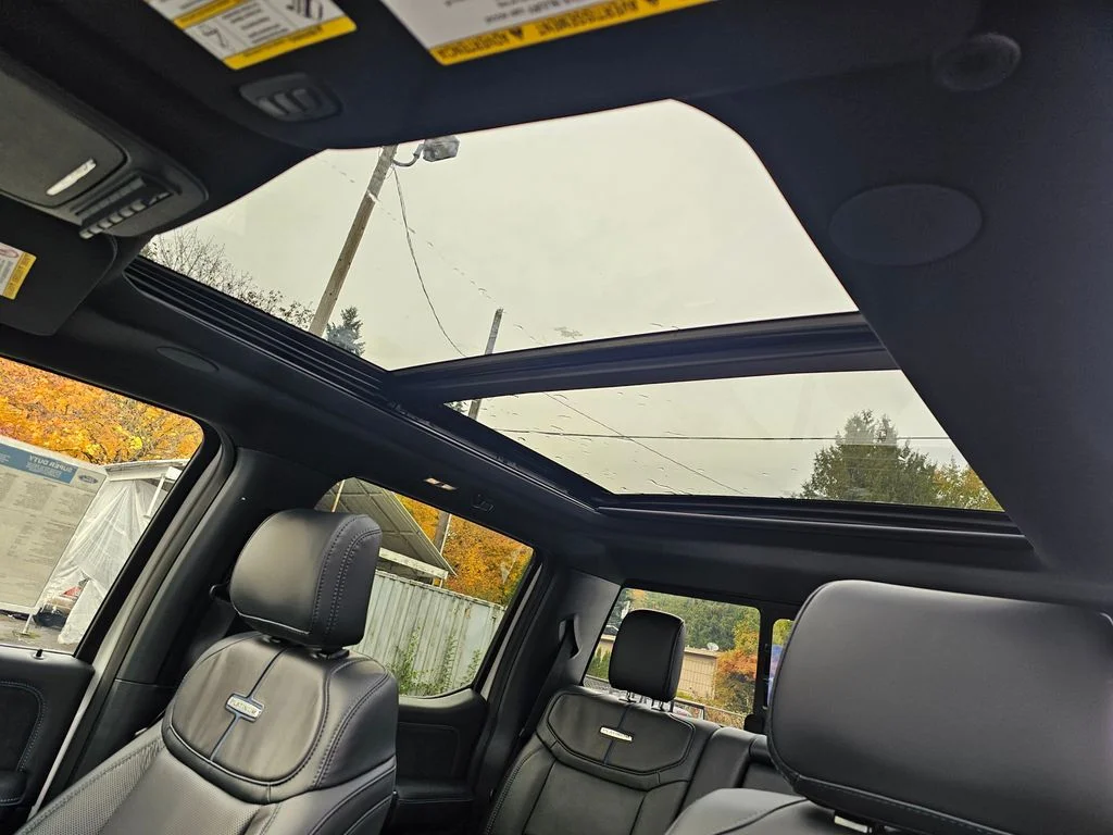 New 2026 Star White Metallic Tri-Coat Ford F-250® Platinum® image 23