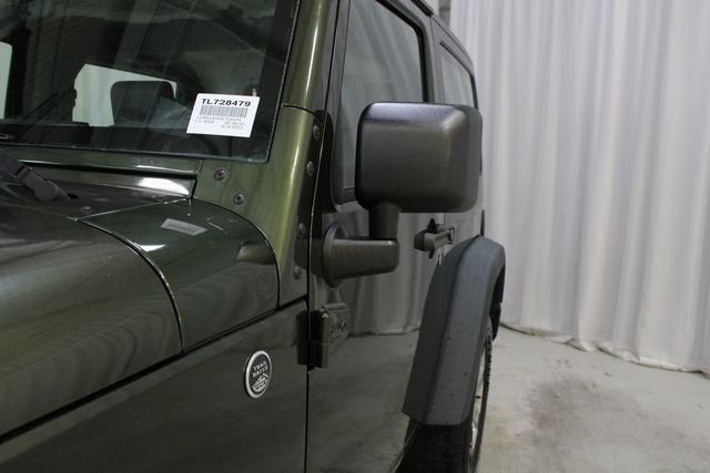 Used 2009 Green Jeep X image 30