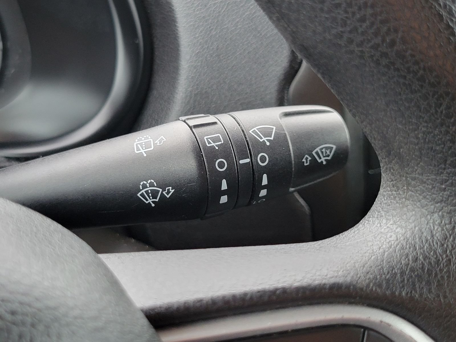 Used 2020 Red Jeep Sport image 18