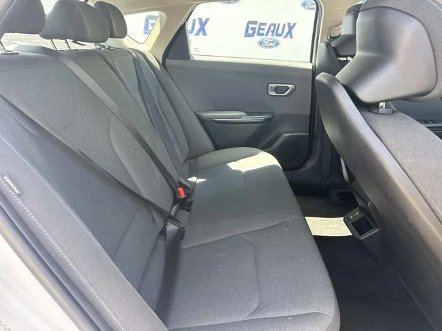 Certified Used 2025 Snow White Pearl Kia LXS image 16