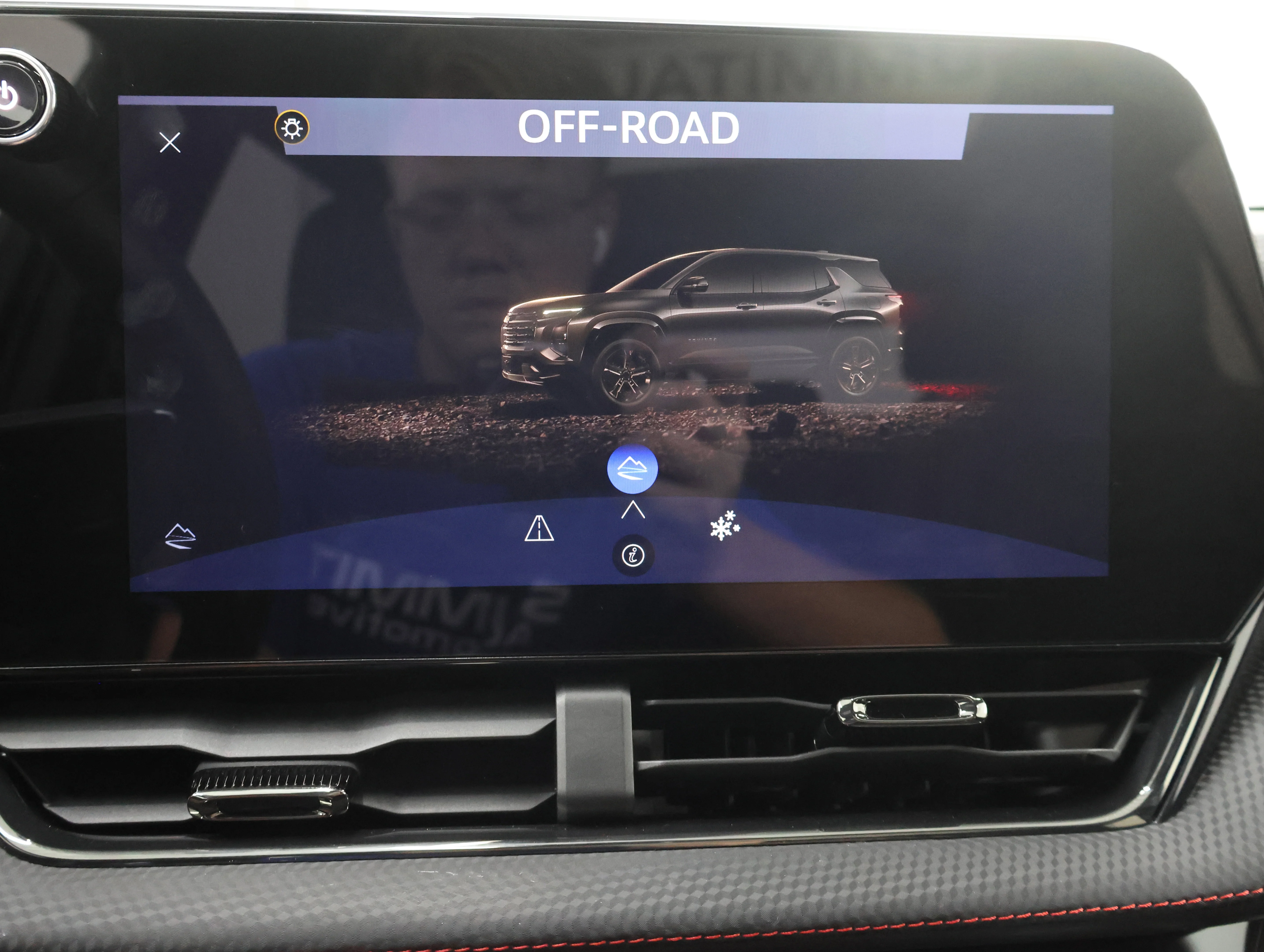Used 2025 Reef Blue Metallic Chevrolet RS image 61