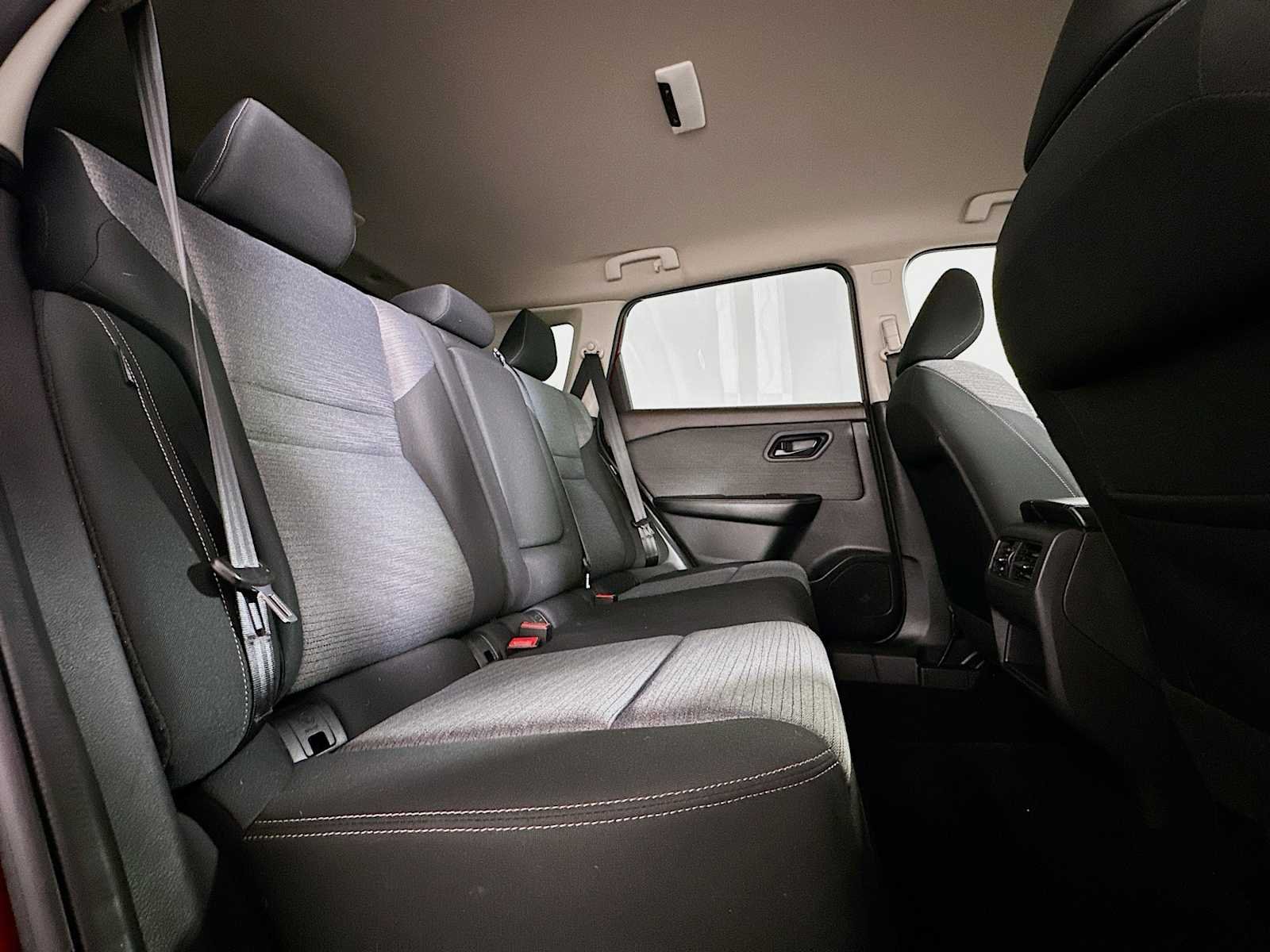 Used 2021 Scarlet Ember Tintcoat Nissan S image 24