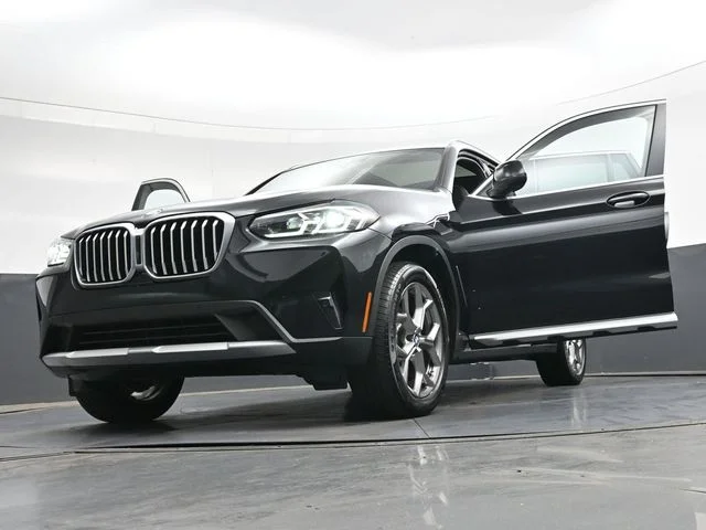 Used 2023 Black BMW xDrive30i image 47