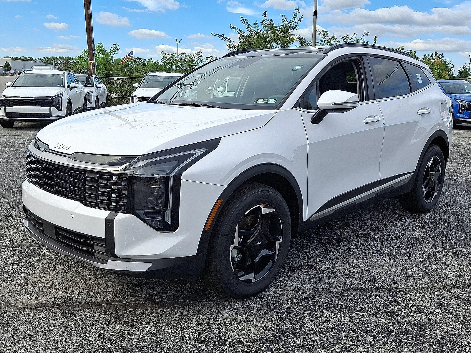 New 2027 White Kia EX image 4