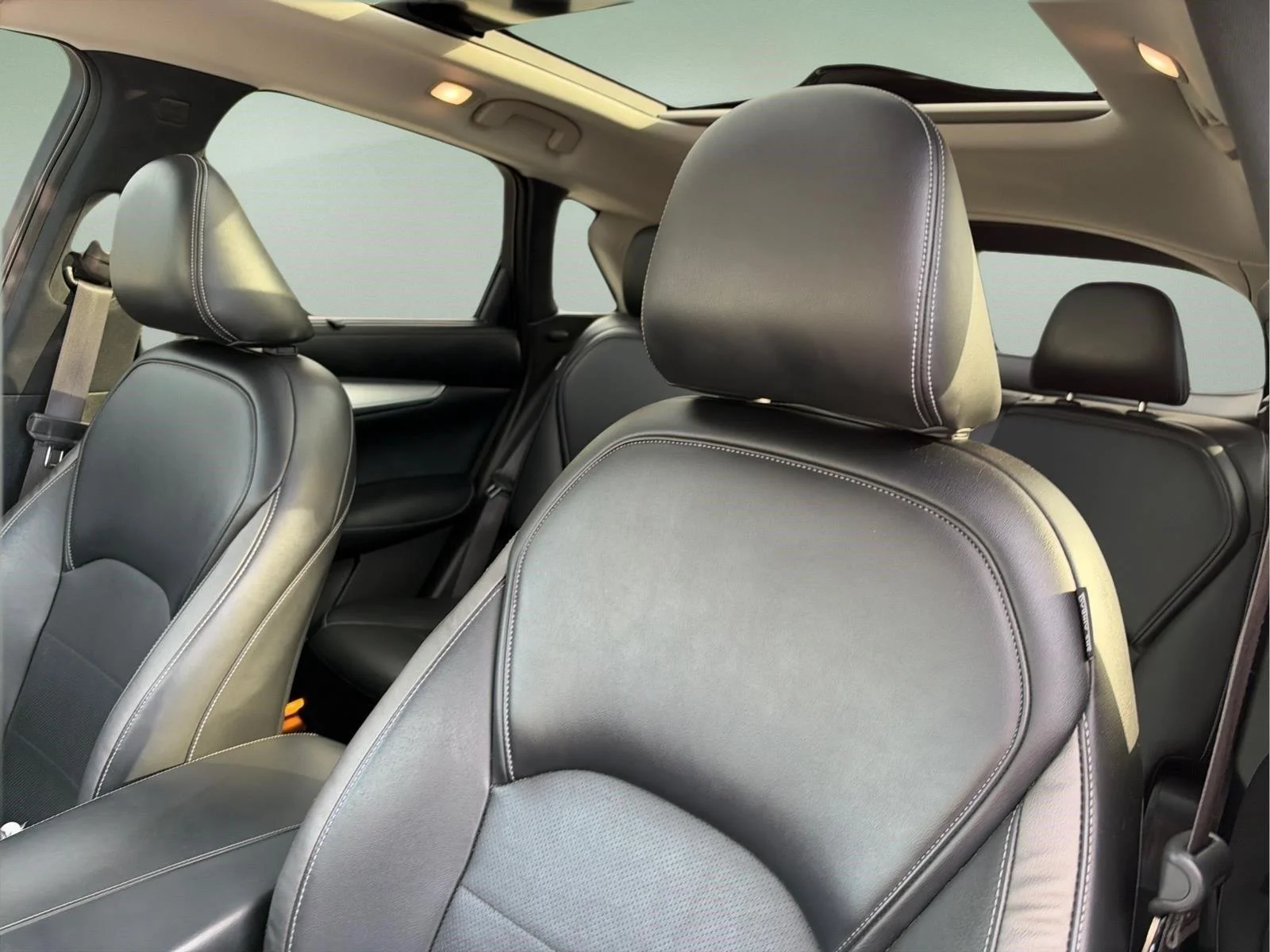 Used 2021 Majestic White INFINITI SENSORY image 25