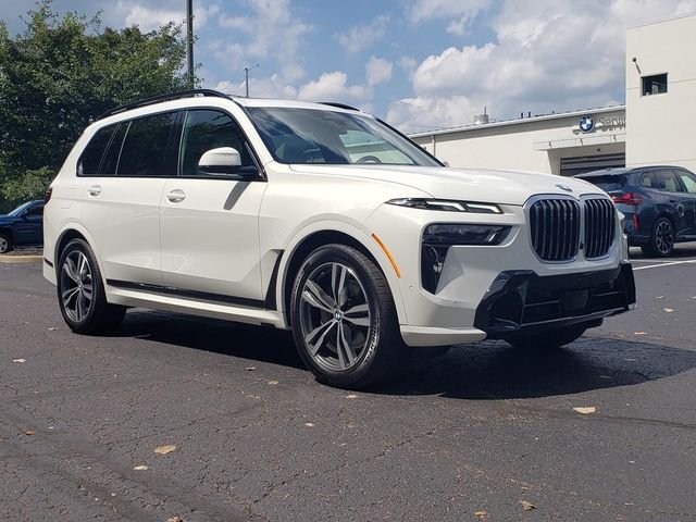 Used 2026 Alpine White BMW xDrive40i image 9