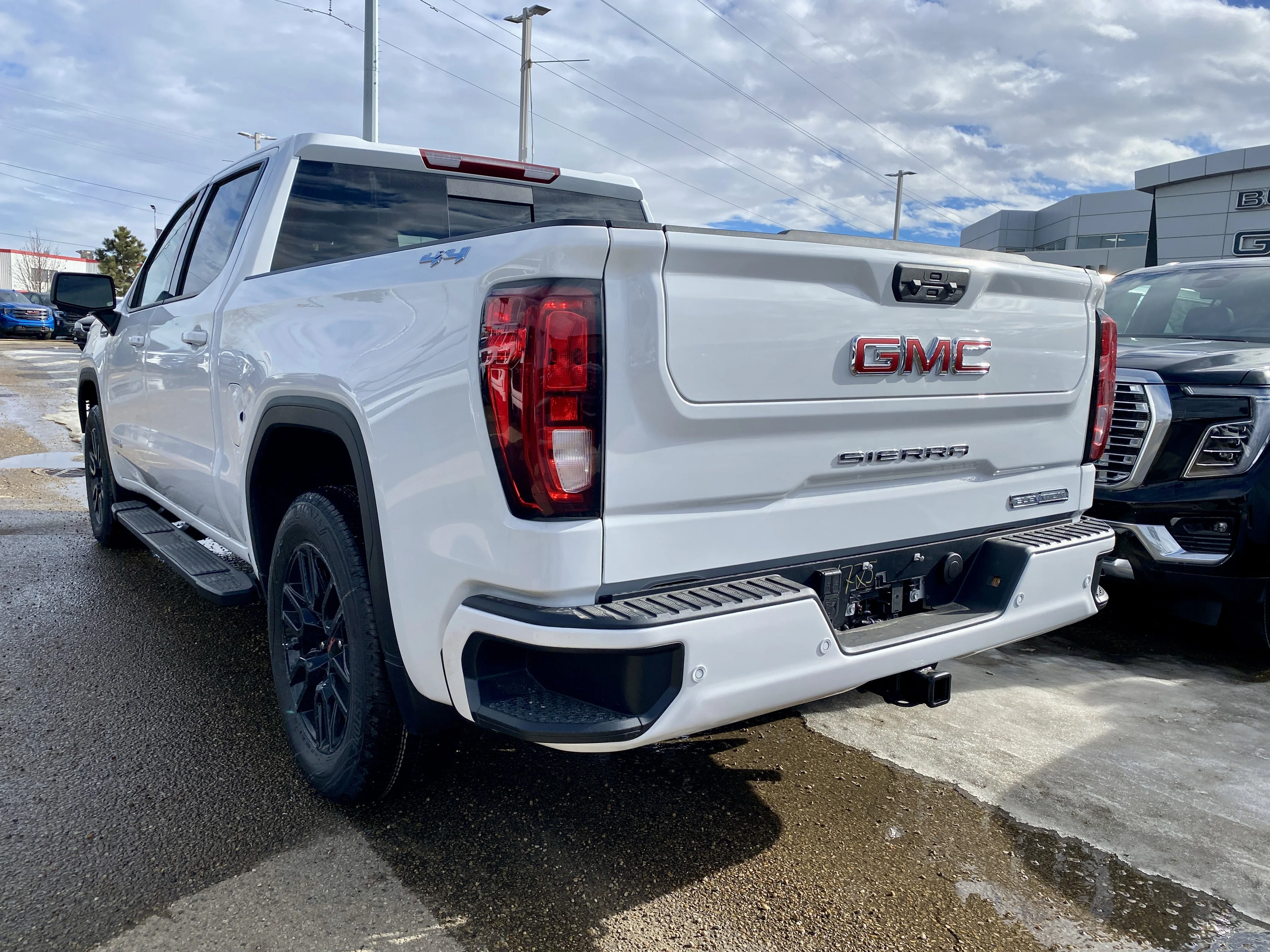New 2026 Summit White GMC Elevation image 4