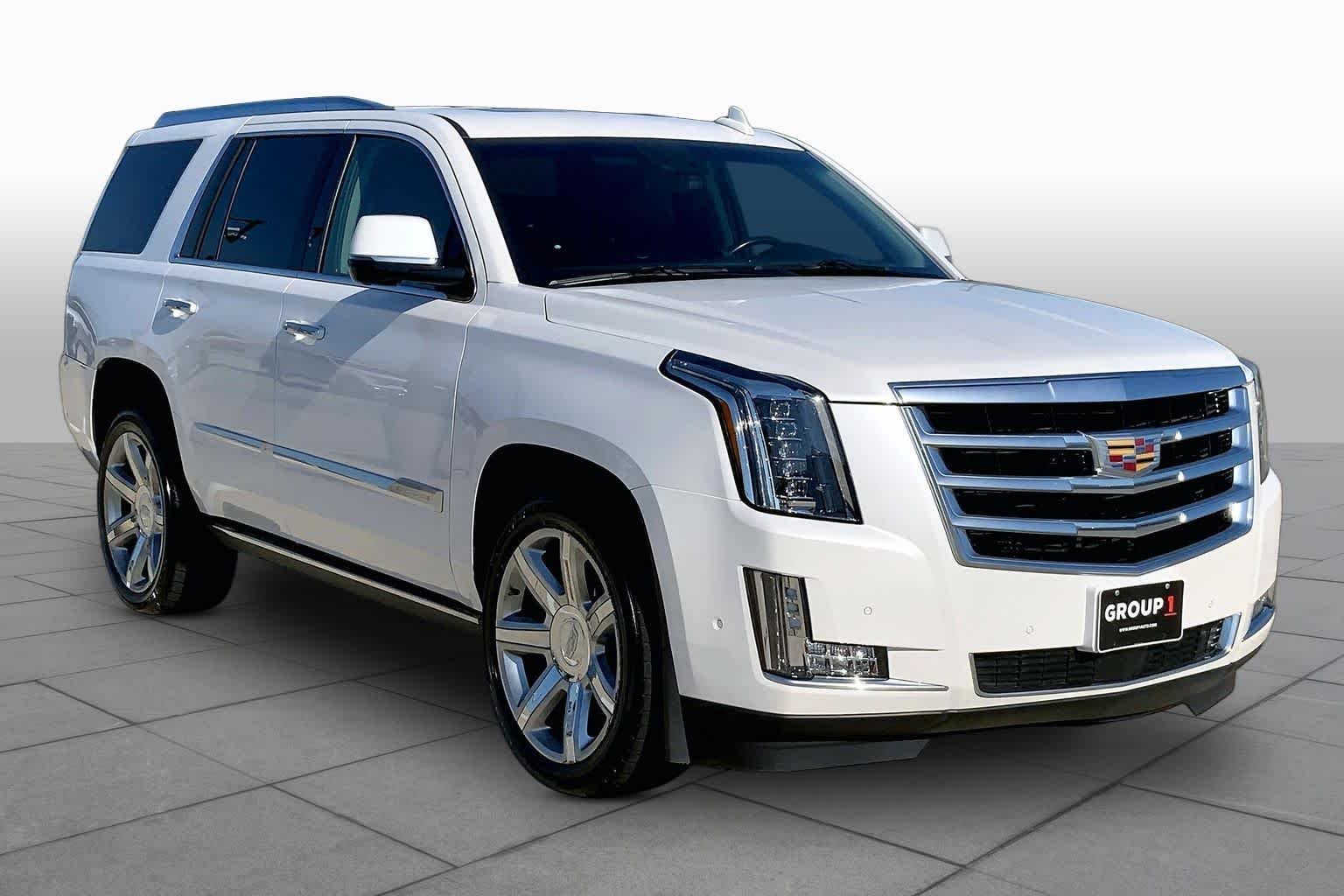 Used 2019 Crystal White Tricoat Cadillac Premium Luxury image 3