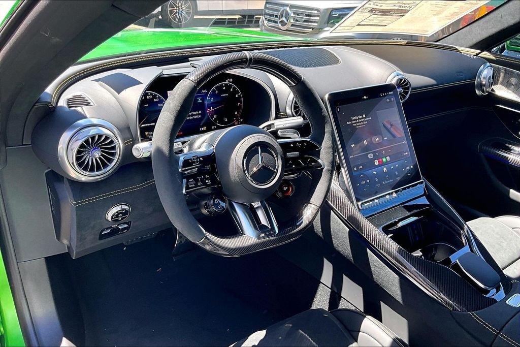 New 2026 MANUFAKTUR green hell magno Mercedes-Benz AMG® GT 63 PRO Coupe image 6