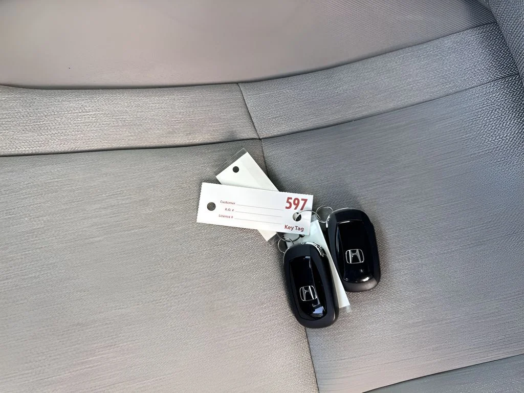 Used 2025 Gray Honda LX image 7