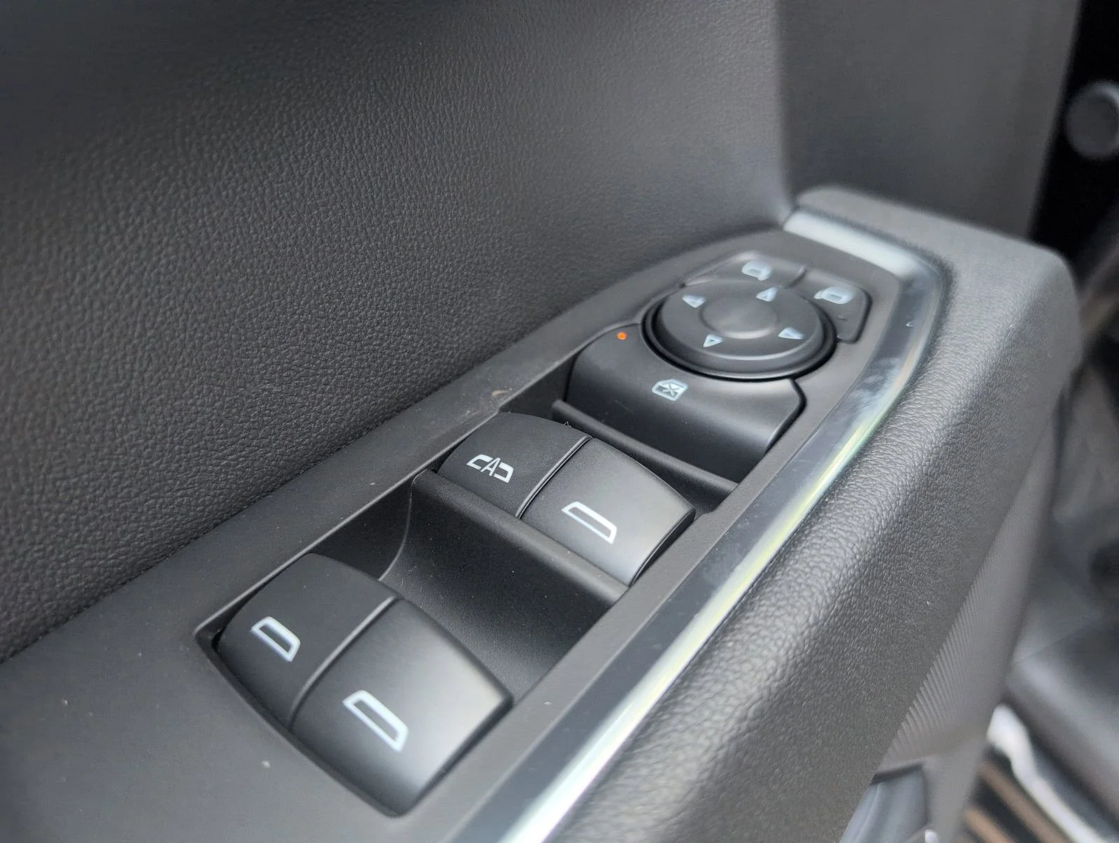 2025 GMC Sierra 1500 SLE - Photo 13