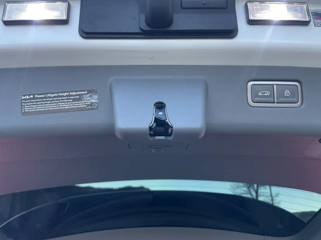 2026 Kia EV9 Wind - Photo 9