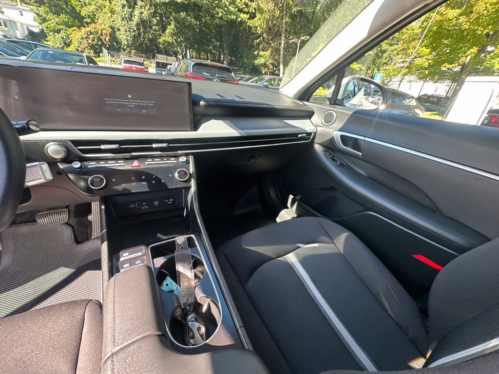 2025 Hyundai Sonata SEL - Photo 27