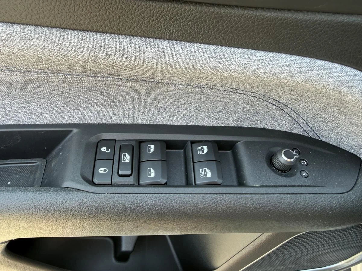 New 2025 Silver Jeep North image 14