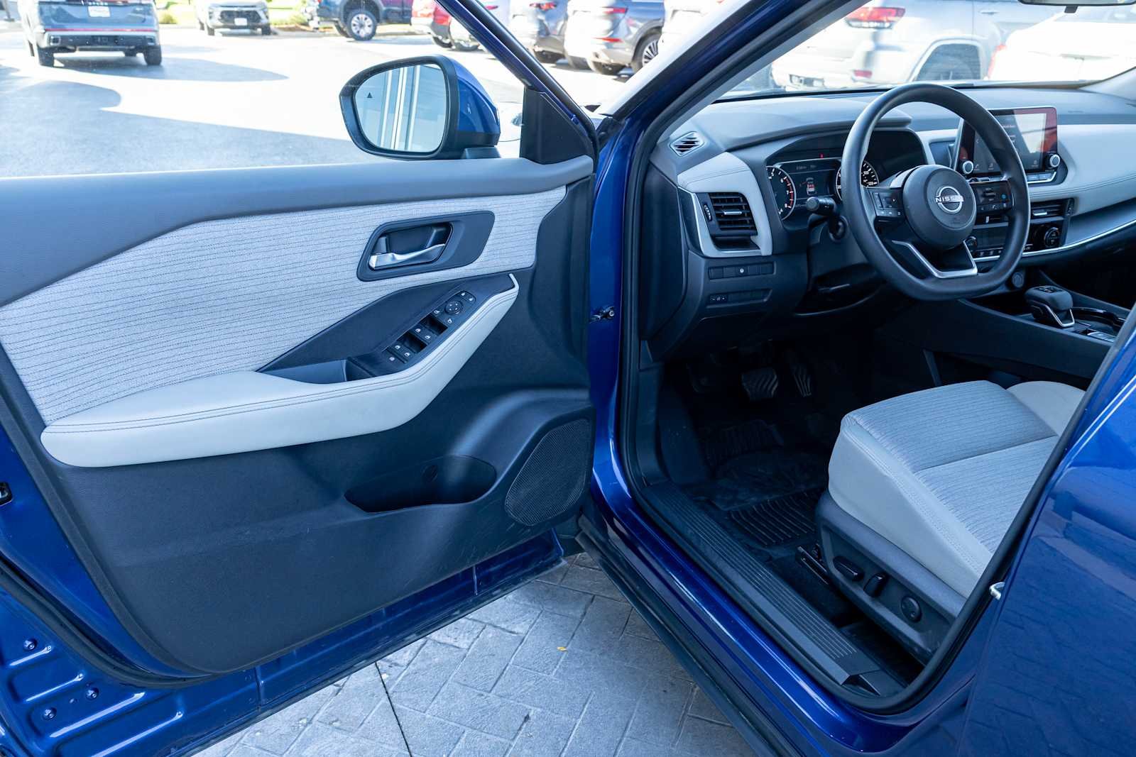 Used 2023 Caspian Blue Metallic Nissan SV image 12