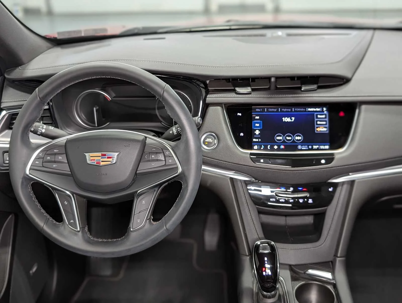 2026 Cadillac XT5 Luxury - Photo 5