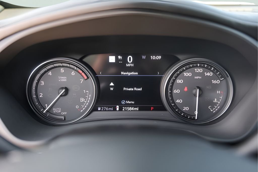 Used 2022  Cadillac Premium Luxury image 14