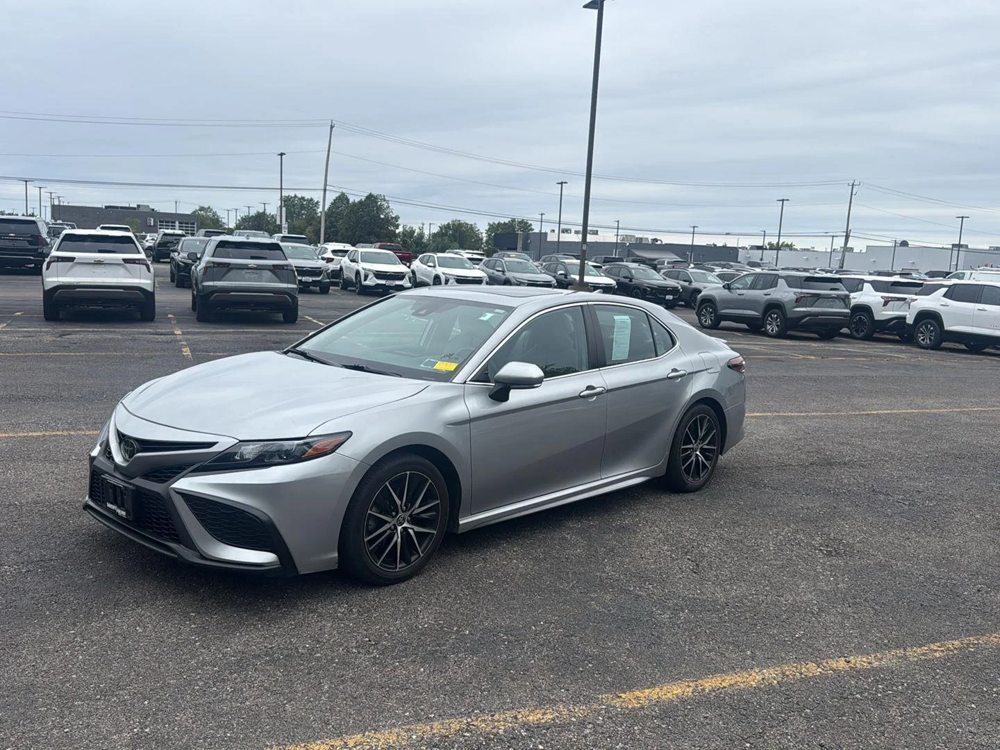 Used 2022 Celestial Silver Metallic Toyota SE image 7