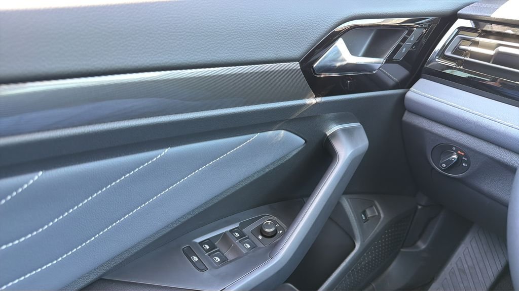 New 2026 Monument Gray Volkswagen 1.5T SEL image 10