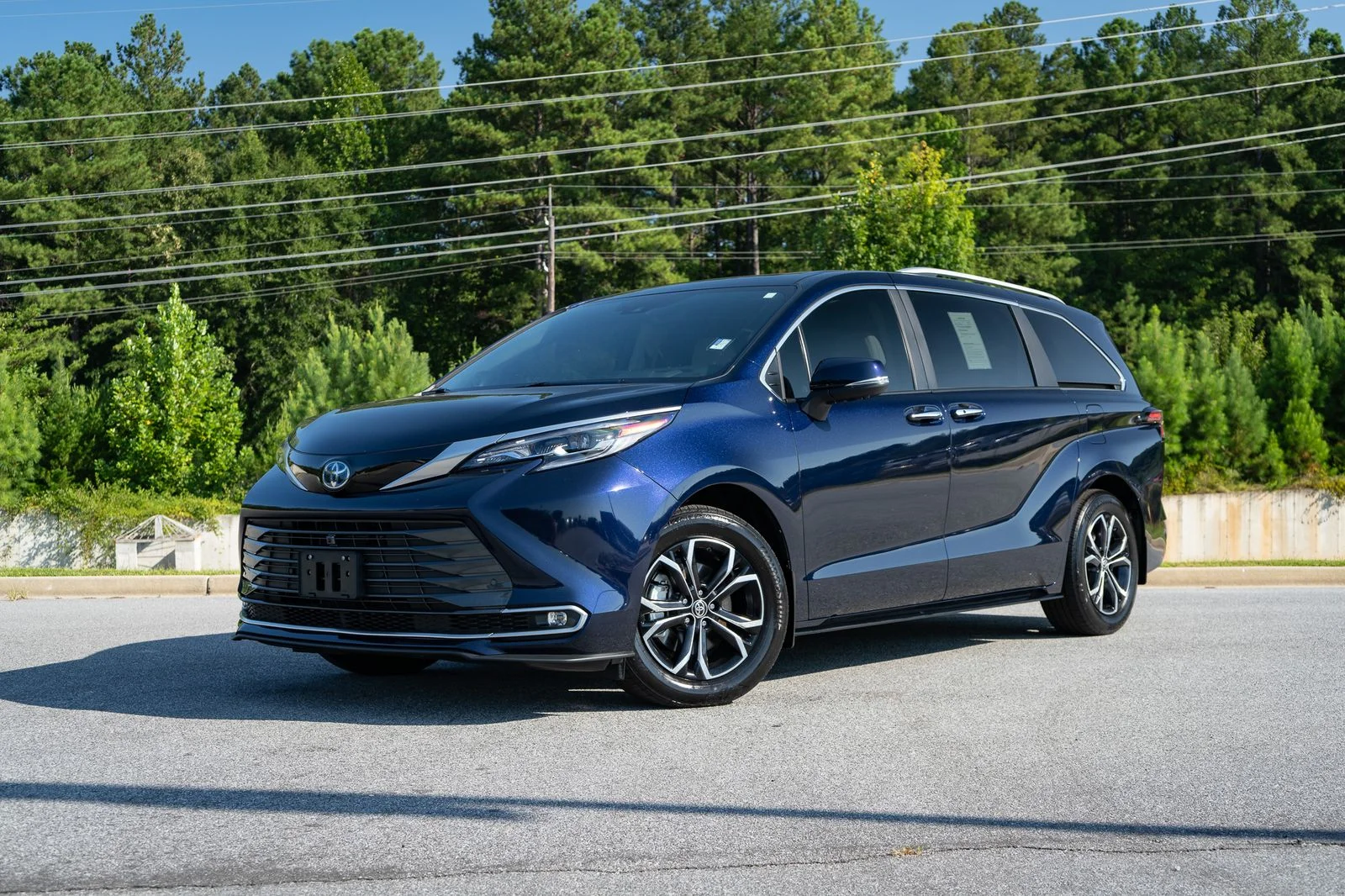 2025 Toyota Sienna Platinum
