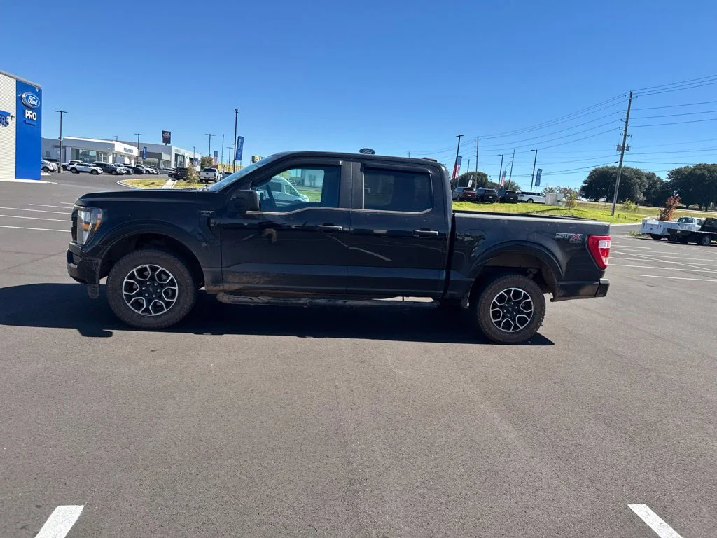 Used 2023 Black Ford XL image 8