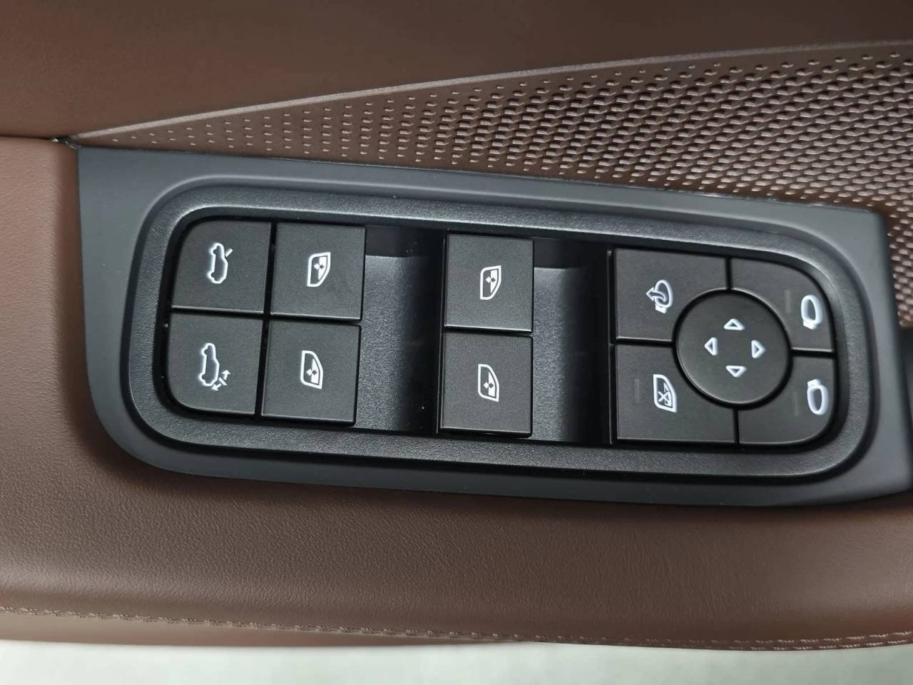 New 2026 Volcano Grey Metallic Porsche 4 Electric image 23