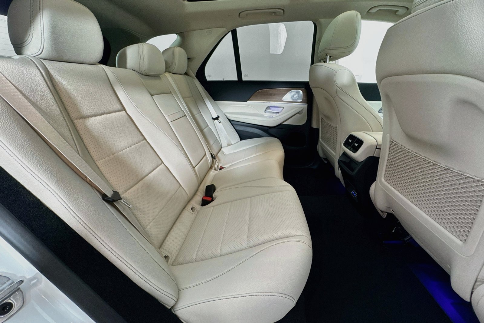 New 2026 Polar White Mercedes-Benz GLE 350 image 25