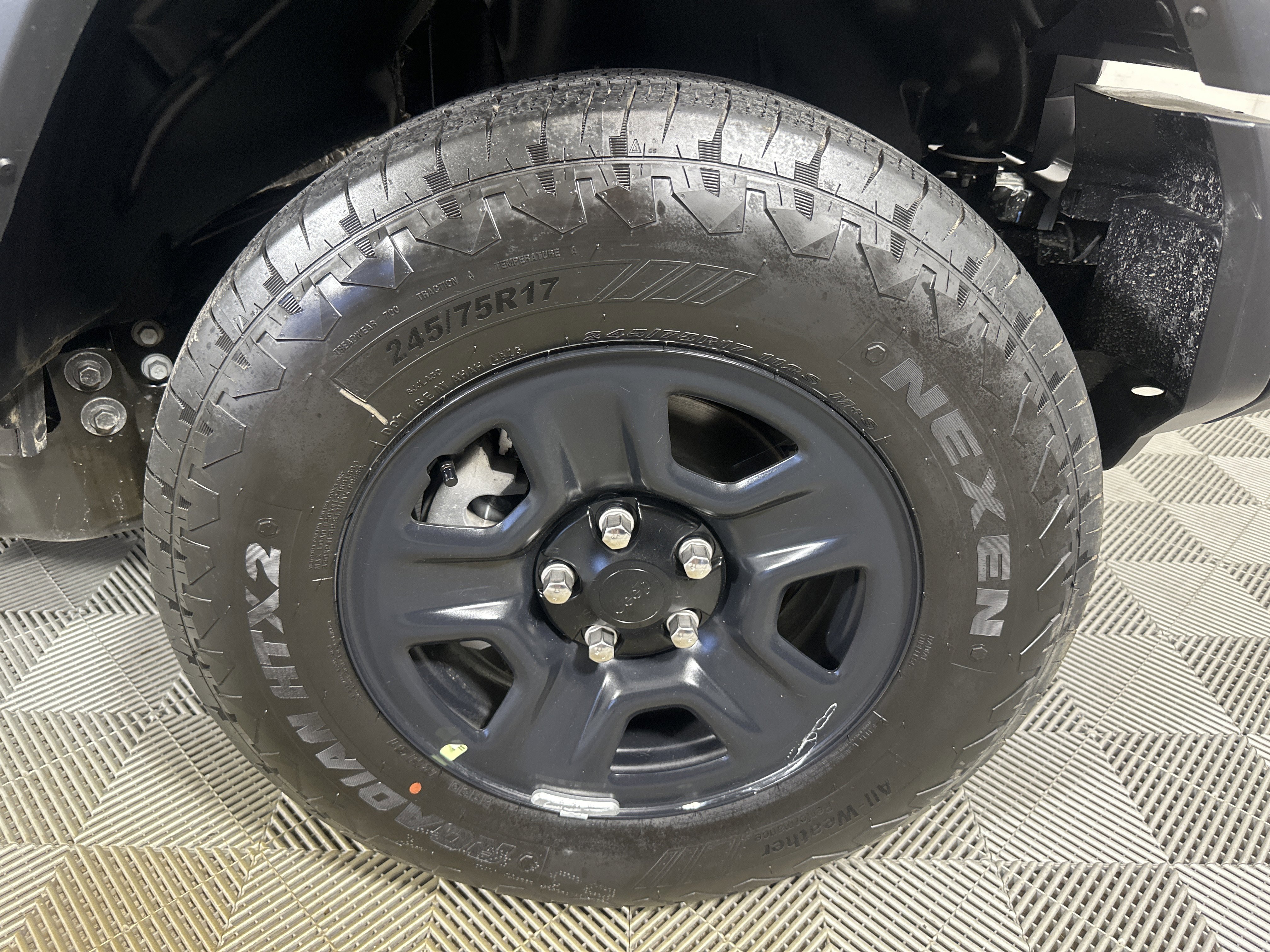 New 2026 Granite Crystal Metallic Clear-Coat Exterior Paint Jeep Sport image 28