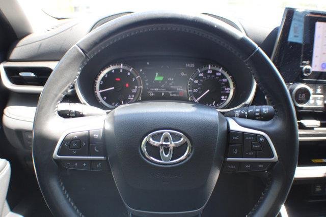 Certified Used 2024 MAGNETIC GRAY MET. Toyota  image 9