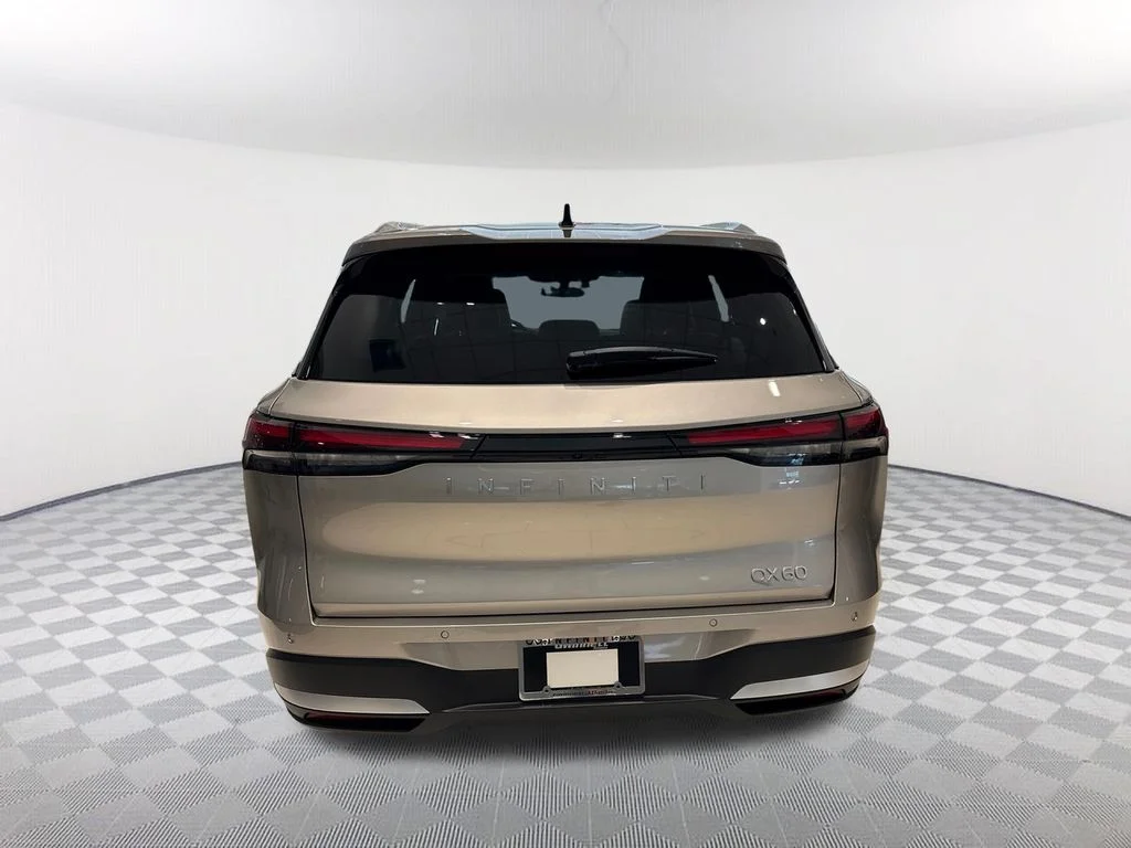 New 2027 WARM TITANIUM INFINITI Luxe FWD image 5