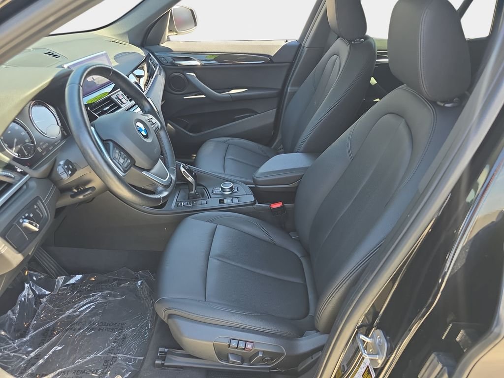 Used 2021 Black BMW sDrive28i image 19