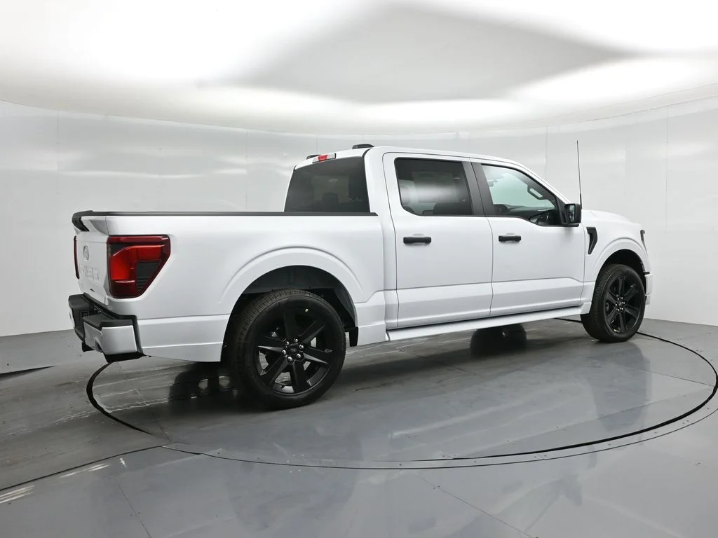 New 2026 Oxford White Ford STX image 21