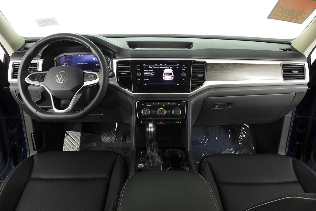 2023 Volkswagen Atlas SE w/Tech - Photo 25