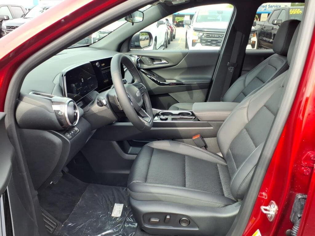 New 2027 Radiant Red Tintcoat Chevrolet AWD LT image 7
