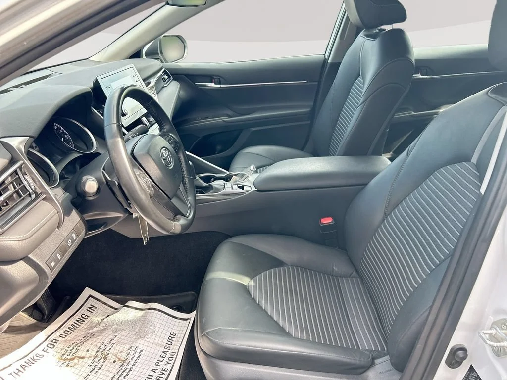 Used 2024  Toyota SE image 22