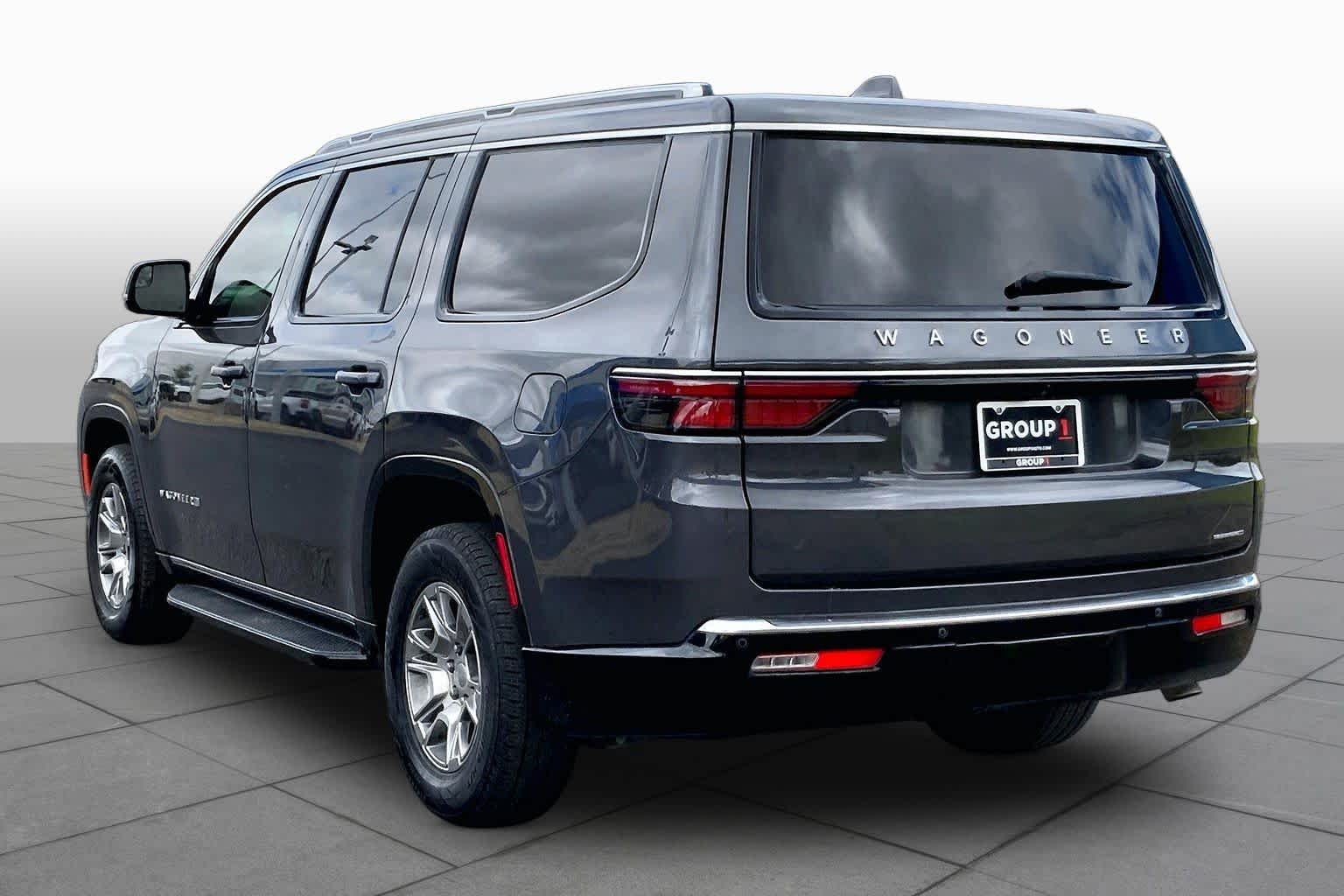 Used 2022 Baltic Gray Metallic Clearcoat Jeep Series I image 11