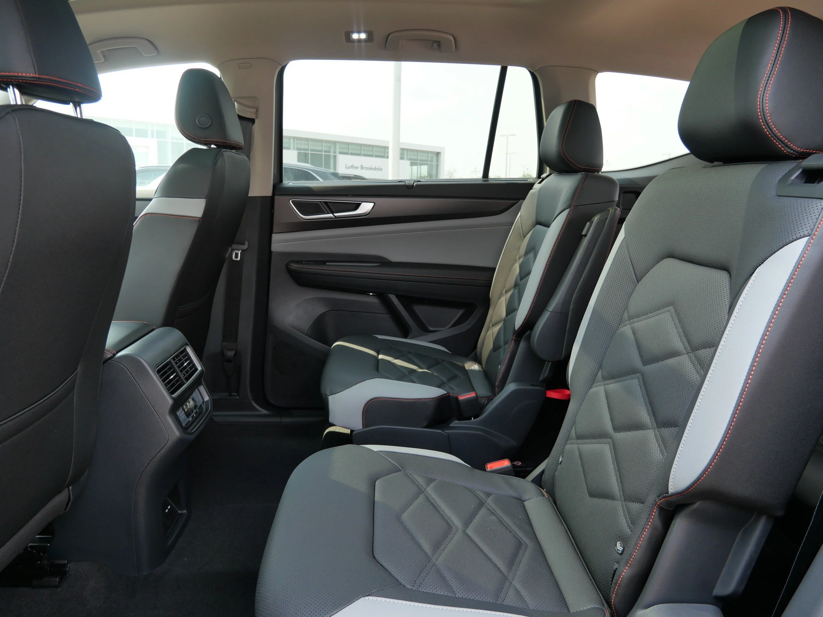 New 2026 Pure Gray Volkswagen 2.0T Peak Edition image 5