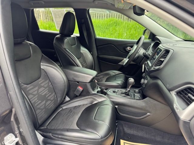 Used 2022 Crystal Metallic Jeep X image 20