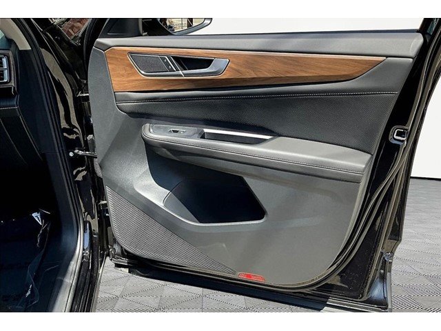 New 2026 Deep Black Pearl Volkswagen 2.0T SE image 29