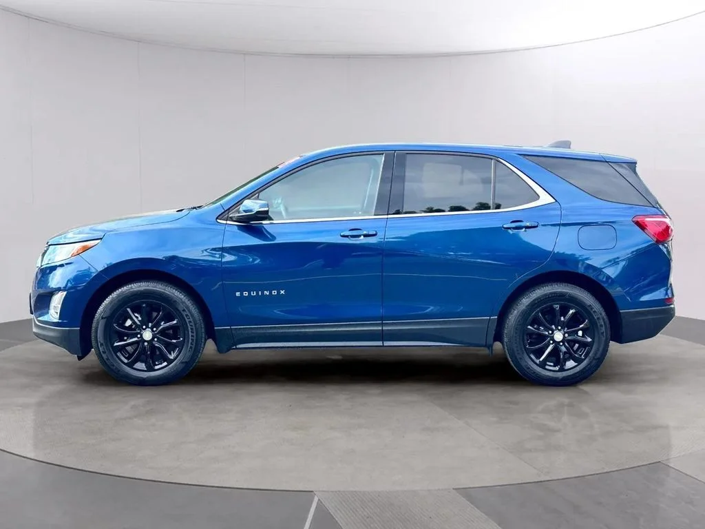 Used 2019 Pacific Blue Metallic Chevrolet LT image 6