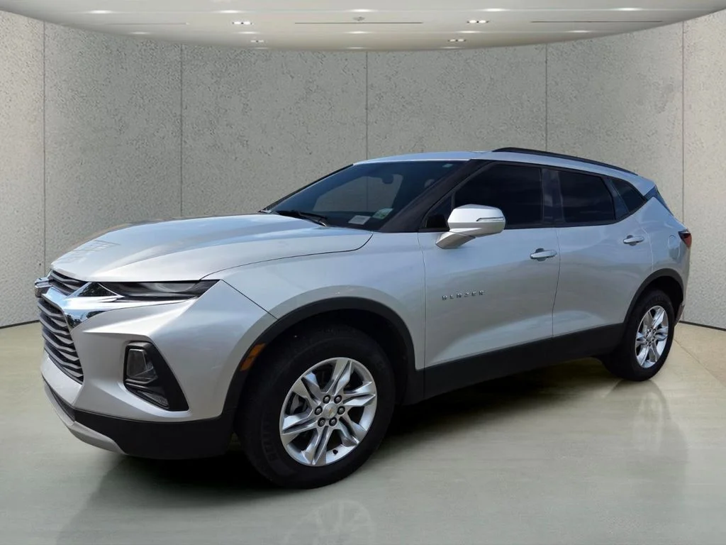 Used 2019 Silver Chevrolet Base image 8