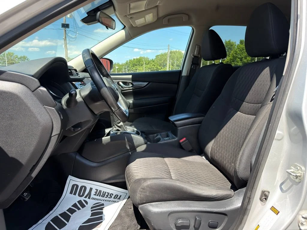 Used 2020 Nissan Rogue SV with VIN 5N1AT2MV6LC795325 for sale in Wellington, OH