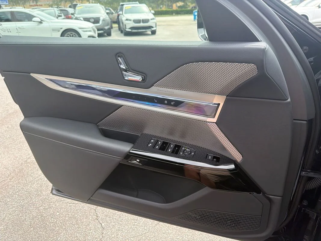 2026 BMW 7 Series 740i - Photo 13