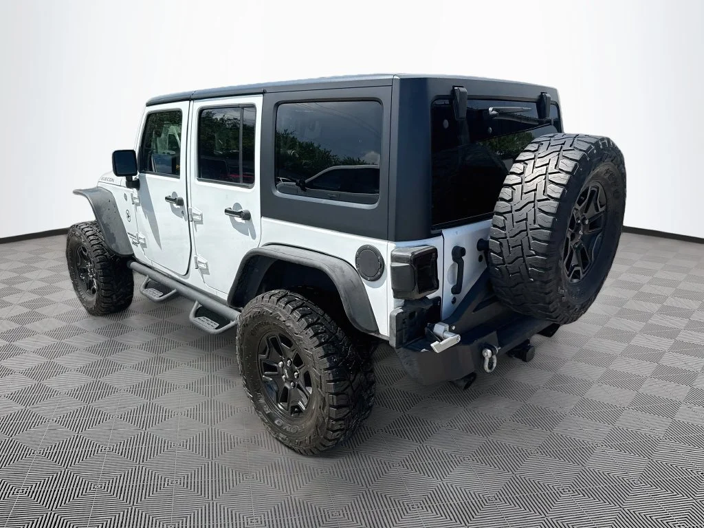 Used 2016 White Jeep Unlimited Rubicon image 8